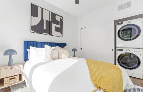 St. Anthony West Apartment | Modern 1BD Near DT & UMN Gym Street Parking