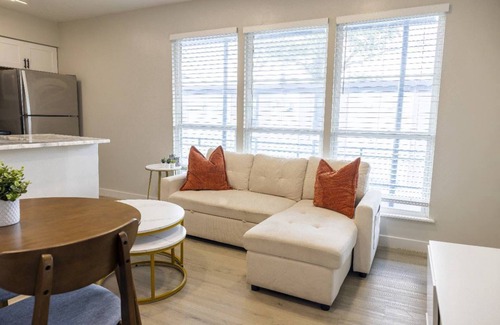 Downtown Memphis Apartment | Modern 1BR Apartment, Memphis