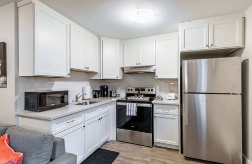Central Hamilton Apartment | Modern 1BR Condo in the Vibrant James North