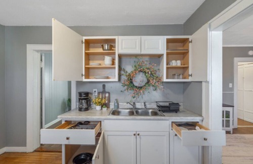 Solvay Apartment | Modern 1BR Near Syracuse U, Zoo & Dome, Fast WiFi