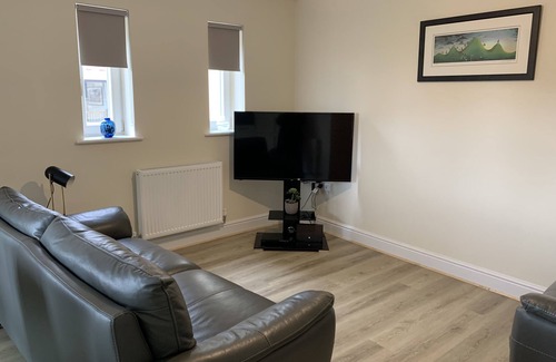 Richmond Apartment | Modern 1st floor apartment in Richmond