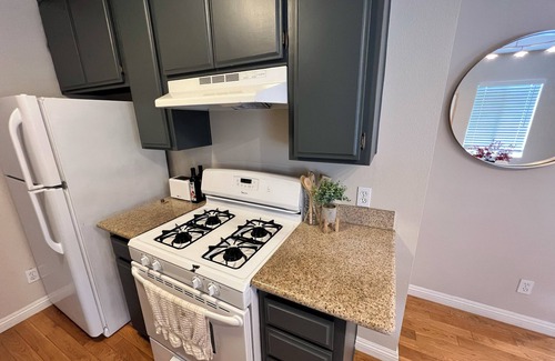 Carthay Circle Apartment | Modern 2 Bed, 2 Bath Furnished Apartment, designed for your comfort!