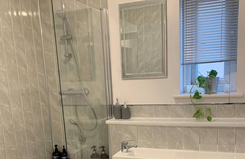 Wallasey Apartment | Modern 2 bed apartment Wallasey Liverpool