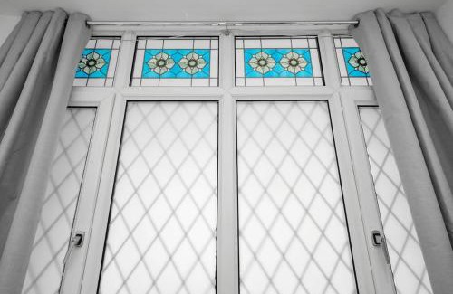 Larkhall Apartment | Modern 2-Bed Home in Vibrant SW9, Great Location