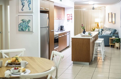 Airlie Beach Apartment | Modern 2 bedroom Apartment with Panoramic Ocean Views - Airlie Beach