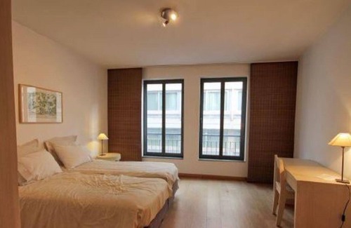 Postel Apartment | Modern 2-bedroom apartment, metro Louise (Sept-Oct; 2 weeks minimum)