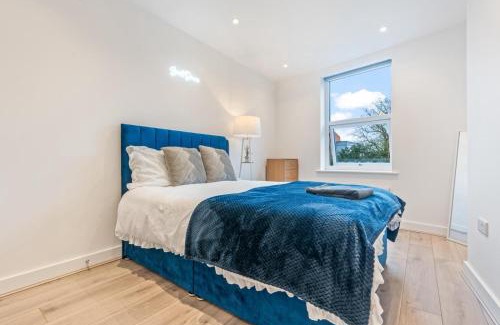 Mapperley Apartment | Modern 2 Bedroom Apartment in City Centre Free Parking with Fast WiFi Near Arena