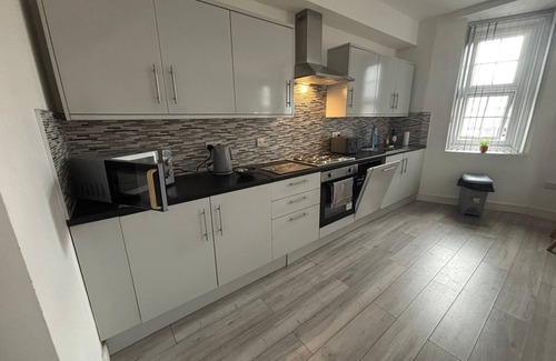 Bolton Apartment | Modern 2-Bedroom Apartment in Bolton – Prime Location (BL1 2PG)