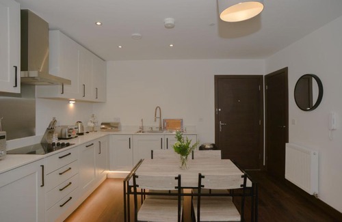 Southend-on-Sea Apartment | Modern, 2-bedroom Central Southend flat,9th Floor