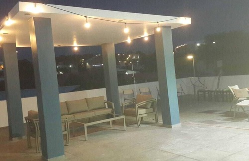 Willemstad Apartment | Modern 2-bedroom CG Apartment - Flamboyan