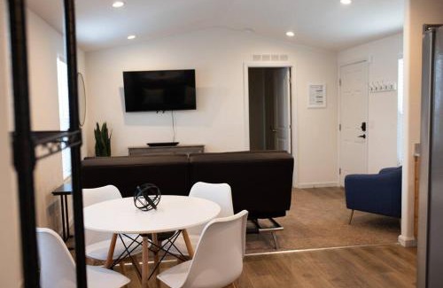 San Luis Obispo House | Modern 2-Bedroom Eucalyptus House