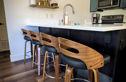 Truckee House | Modern 2-bedroom house in marvelous Donner Lake with WiFi