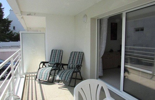 Etel Apartment | Modern 2-room bright apartment in Étel with parking