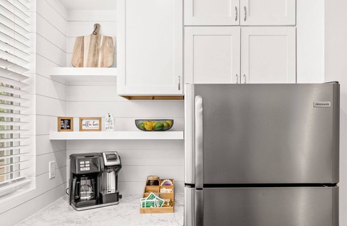 Downtown Charleston House | Modern 2b/2.5b | Downtown w/Parking - Ideal for Long Stays