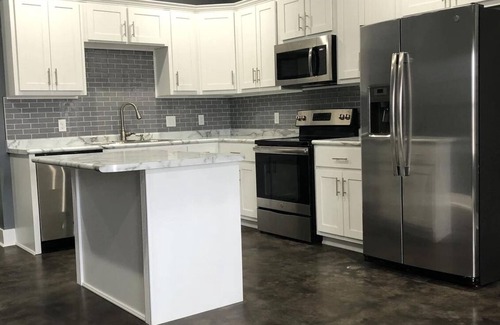 Rivervale Apartment | Modern 2bedroom 2bath apartment in Monette farm , duck, steel destination