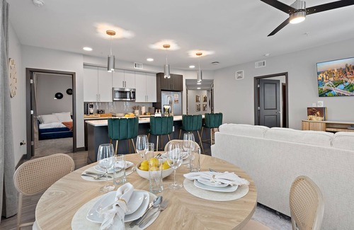 West End Apartment | Modern 2BR/2BA Midtown Nashville apartment in a luxury building near Centennial Park, the Parthenon, and Downtown. Enjoy skyline views, a full kitchen, and top-tier amenities—perfect for exploring Music City in style and comfort.