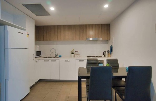 Adelaide Central Business District Apartment | Modern 2BR City Apartment with Pool & Gym