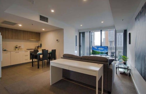 Adelaide Central Business District Apartment | Modern 2BR City Apartment with Pool & Gym