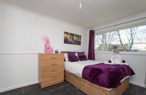 Newcastle-upon-Tyne House | Modern 3 bedroom house - with Netflix by WHA for Contractors and others