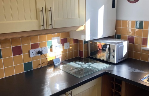Cubert House | Modern 3 bed house in Cubert, near to beaches at Holywell, Polyjoke, Crantock.