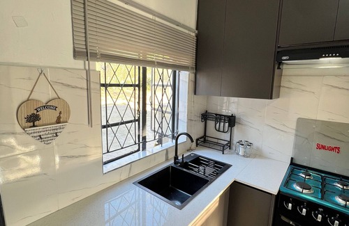 Mutare Cottage | Modern 3-bedroom cottage 15 mins away from the City Centre along Bvumba road.