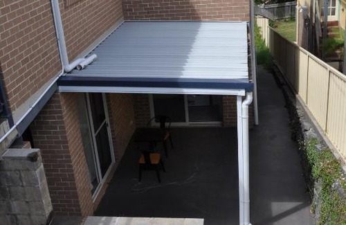 Katoomba Villa | Modern 3-bedroom Katoomba townhouse (nature view)