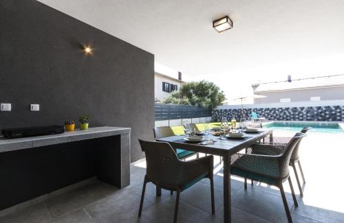 Skatari Villa | Modern 3-bedroom villa with a private pool