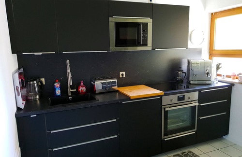 Meersburg Apartment | Modern 3 room apartment with balcony and internet/WiFi in Meersburg