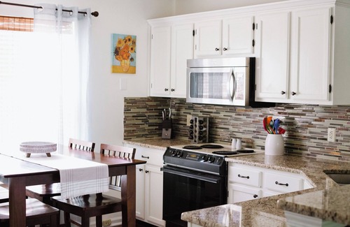 Dadeville House | Modern 3BR Retreat on Lake Martin