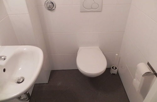 Altona-Altstadt Apartment | Modern 4.5-bedroom apartment for up to 10 people, Wi-Fi included