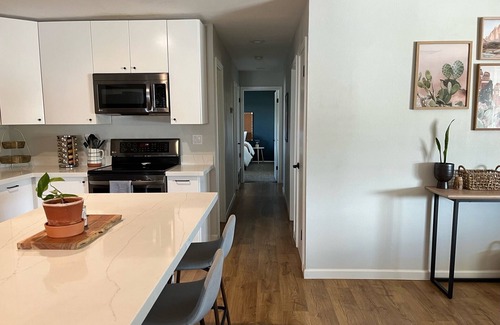 Mesa House | Modern 4 BED/3 BATH Newly Renovated Home