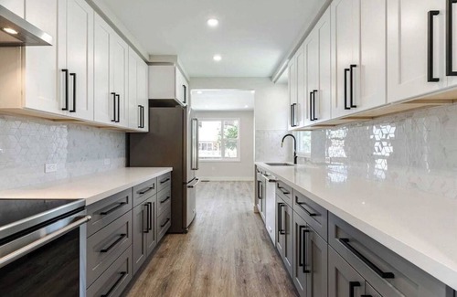 Welland House | Modern 4-Bedroom Bungalow Close to All Amenities