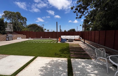 Birdland House | Modern 4-bedroom house centrally located in San Diego