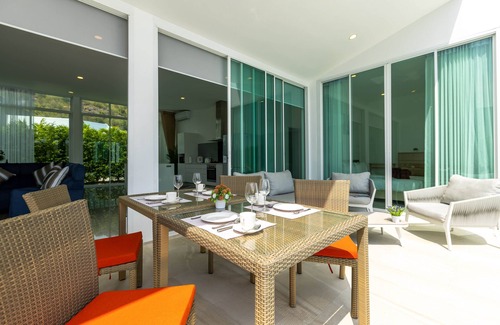 Khao Tao Villa | Modern 4 Bedroom Pool Villa PMK-A2