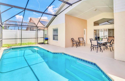 Indian Point House | Modern 4BR Home - Pool, Games Room - Near Disney!