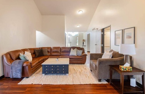 New Baltimore House | Modern 4BR Ranch Getaway – Convenient & Cozy