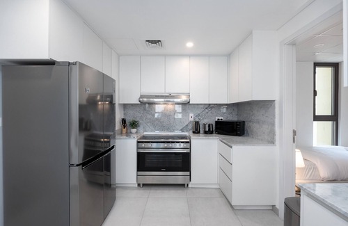 Umm Suqeim 3 Apartment | Modern 4BR w/Full Burj Al Arab View & Pvt Rooftop