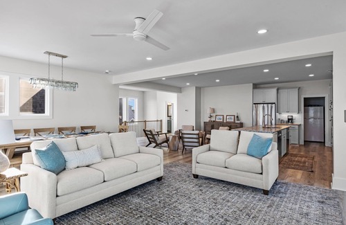 Emerald Isle House | Modern 5BR Ocean Front Home w/Pool!