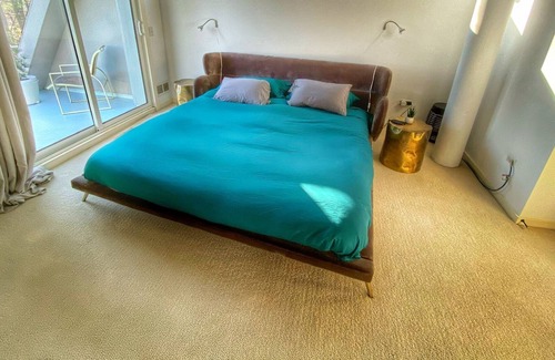 Lyme House | Modern 70s Architectural Marvel - ★★★ Water and Hillside Views