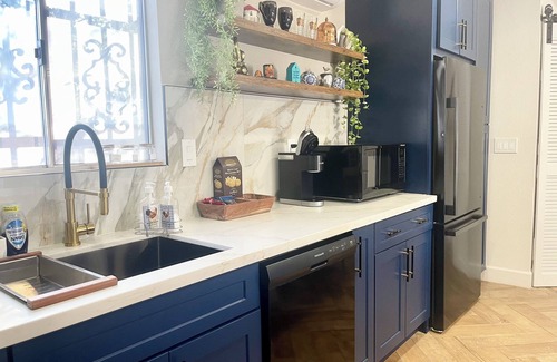 Las Vegas House | Modern 7BR Cinema & Pool & Guest House