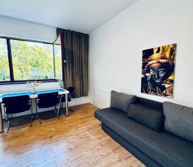 Meidling Apartment | Modern 8BR Apt with Private Garden Sleeps 17