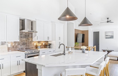 Charlotte House | Modern 8BR Uptown & Camp North End Home, 2 Sports-Themed Game Rooms - Sleeps 20+