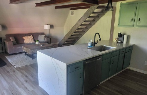Gypsum House | Modern A-frame 3BR Lake Escape with Hot Tub & Deck