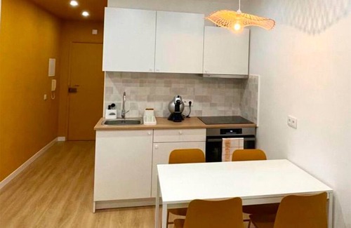 Sao Martinho do Porto Condo | Modern Apartment in São Martinho: 5 Min from the Beach, Pool, Parking