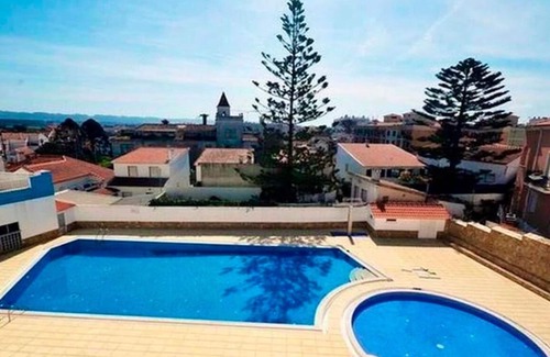 Sao Martinho do Porto Condo | Modern Apartment in São Martinho: 5 Min from the Beach, Pool, Parking