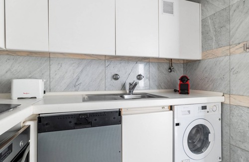 Almagro Apartment | Modern Almagro 1BR w/Gym & Pool, nr Museo Sorolla, by Blueground