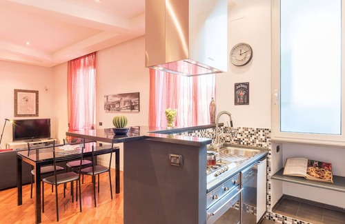Testaccio Apartment | Modern and Bright flat near Trastevere