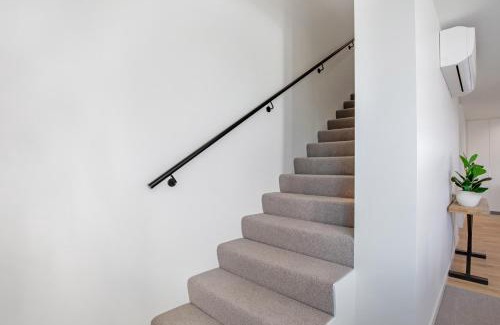 Christchurch City Centre Apartment | Modern and Central - Christchurch Apartment