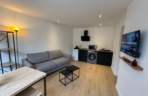 Avon Apartment | Modern and comfortable apartment