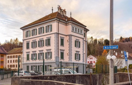 Lucens Apartment | Modern and contemporary design apartment